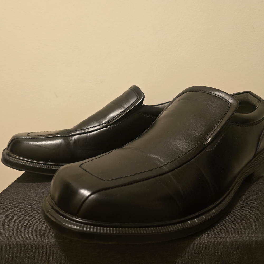 Deer Stags Men's Classic Black Slip-On Loafers